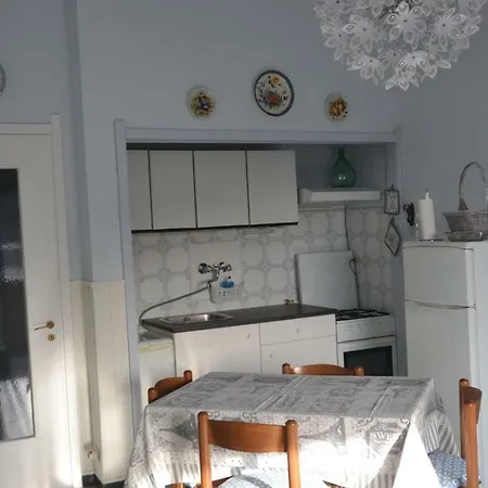 Flat Tigullio & Garage